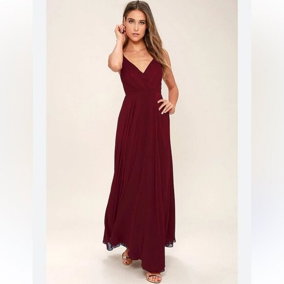 Lulu's All About Love Wine Red Burgundy V-Neck Maxi Dress Women’s Size Medium - Picture 1 of 12